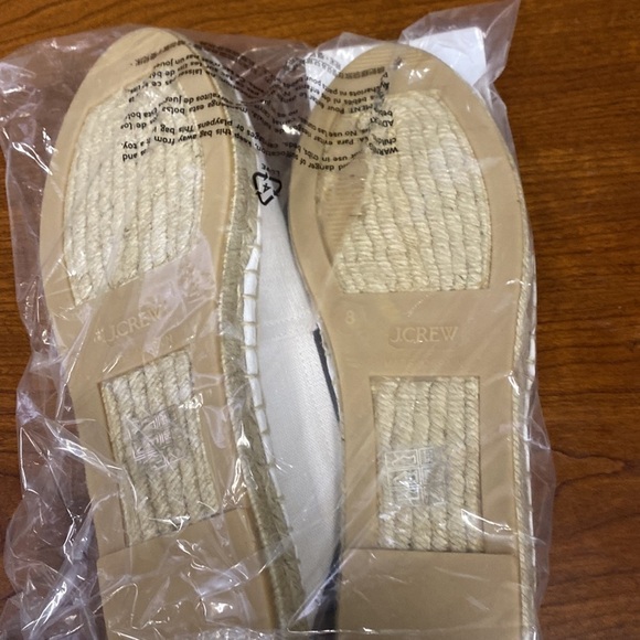 J Crew Made-in-Spain espadrille flats in linen
Item BT388 - Picture 3 of 3